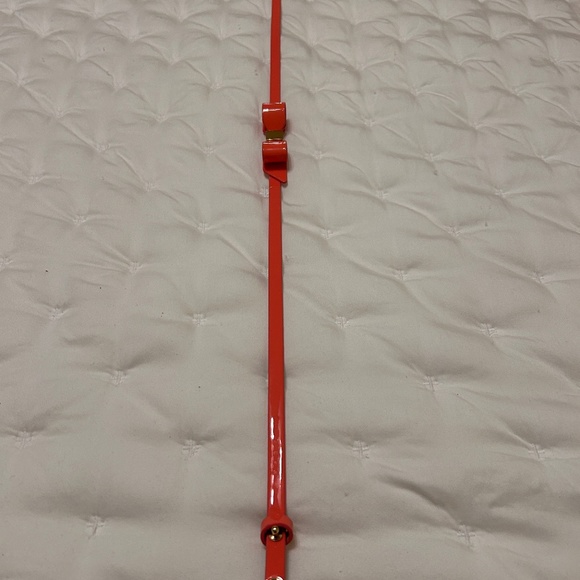 WHITE HOUSE BLACK MARKET Floral, Halter Top, Size 4 with Coral Skinny Belt - Picture 12 of 13